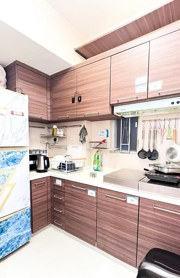 Shared Apartment Lockhart Road 384 Hong Kong Homestay
