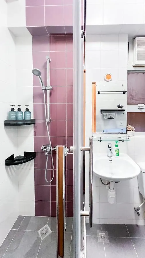 Homestay Shared Apartment Lockhart Road 384 Hong Kong